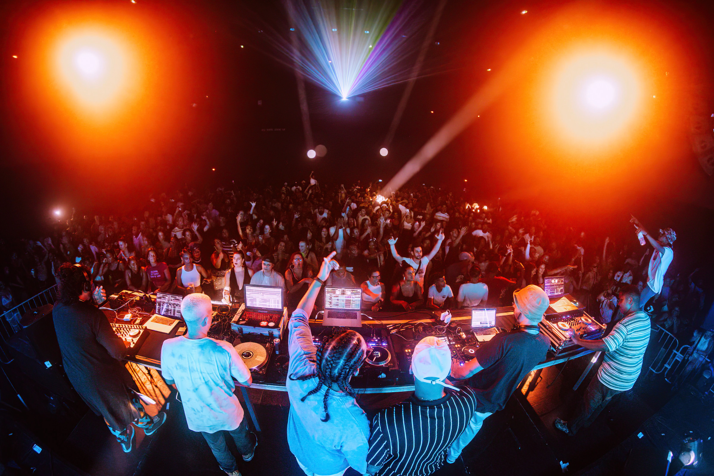 SO WATTS – ELECTROPICALES